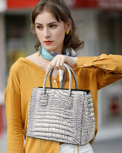 Exquisite Alligator Pattern Leather Tote for Elegant Women