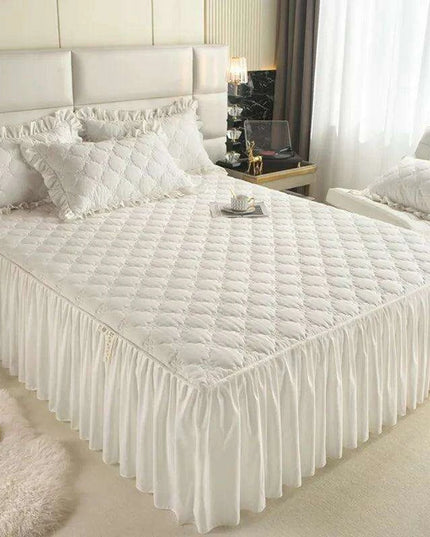 Plush Quilted Mattress Protector with Solid Color Bed Skirt - Skin-friendly Bedspread (No Pillowcase)