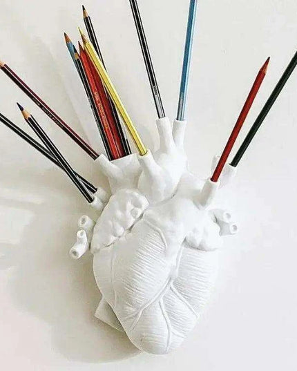Anatomical Heart Resin Vase: A Unique Touch for Elegant Home Decor