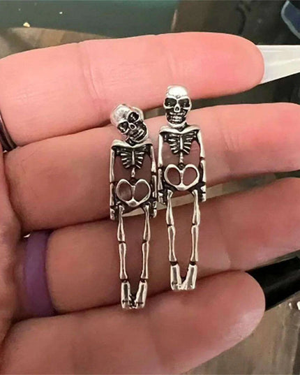 Eerie Elegance Skull Dangle Earrings - Ideal Gothic Accessory for Halloween and All-Year Wear