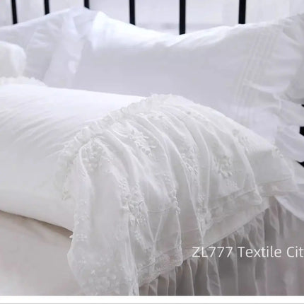 ZL777 100% Cotton Lace Ruffle Pillowcase - Elegant Wedding Design