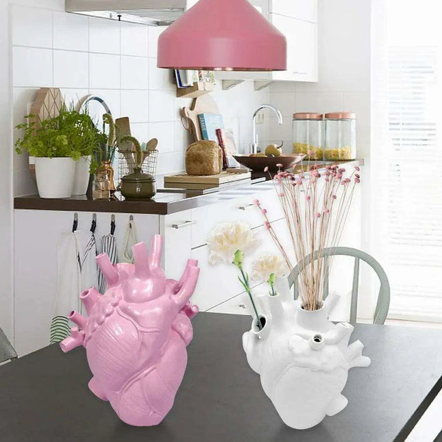 Anatomical Heart Resin Vase: A Unique Touch for Elegant Home Decor