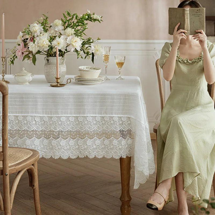 Chic French Lace Table Cover - Elevate Your Event with Timeless Elegance