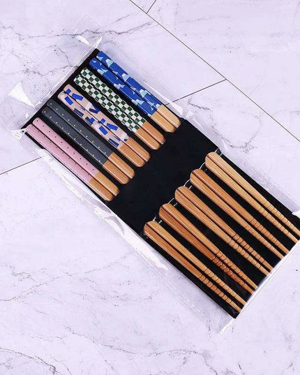Eco-Friendly Bamboo Chopsticks Set - 5 Pairs for Sushi and Asian Delicacies