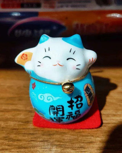 Charming Japanese Ceramic Lucky Cat Daruma Figurine for Home Decor and Gifting
