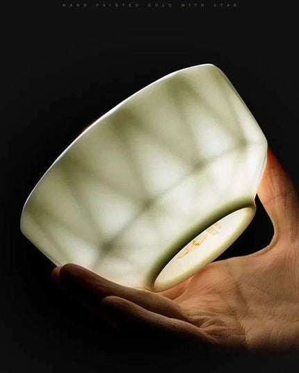 Enhance Your Dining Aesthetics with Portable White Ceramic Tableware and Cutlery Set