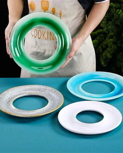Japanese Elegance Circular Serving Tray - Sophisticated Sushi Display for Luxurious Dining