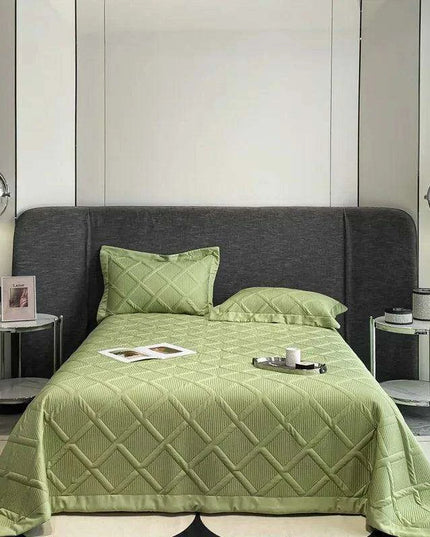 Luxurious Lightweight Tencel Summer Quilt Set with Pillowcases - Double Queen Size Bedspread