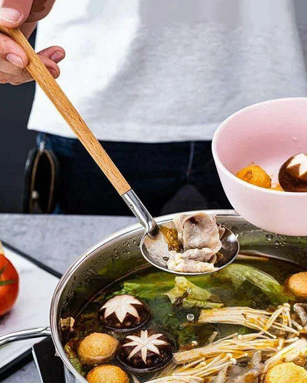 Stylish Long-Handled Japanese Wooden Ladle - Perfect for Soups and Hot Pot