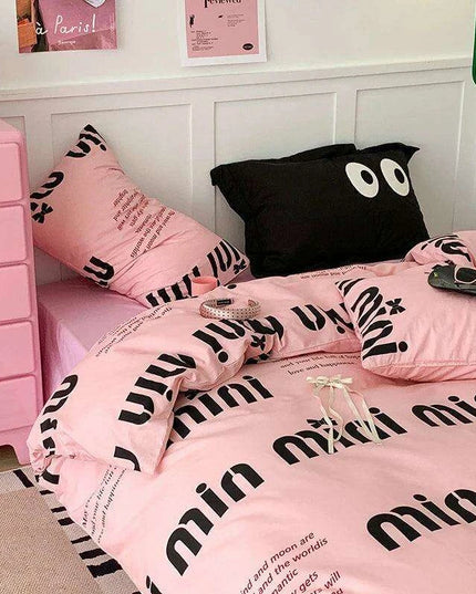 Nordic Lattice Green Grid Bedding Ensemble