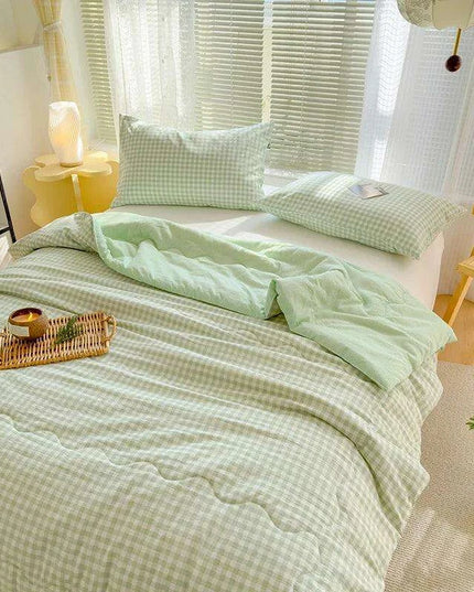 Elegant Green Plaid Double-Sided Summer Quilt - Luxurious Comforter for Queen Beds