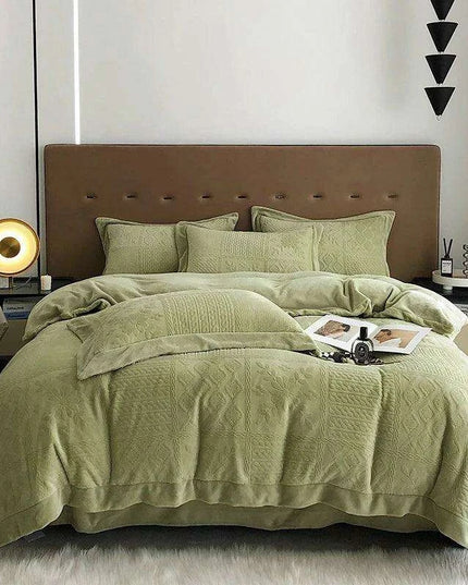 Opulent Grey Velvet Fleece Bedding Set with Luxurious 3D Embossed Duvet Cover and Pillowcases