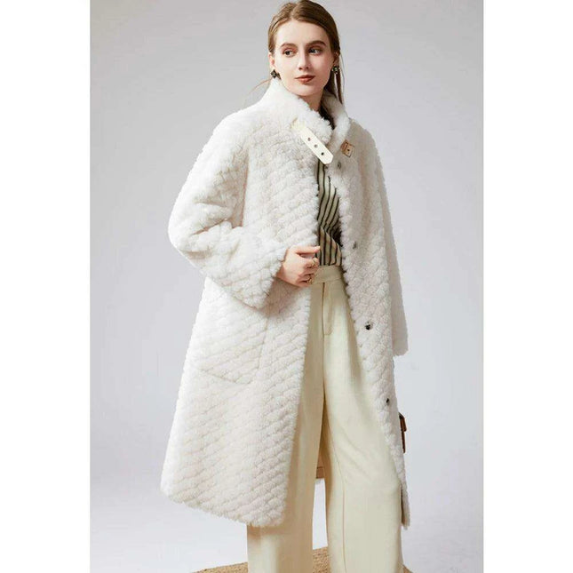 Luxurious Women's Wool Fur Overcoat: The Ultimate Blend of Style and Warmth