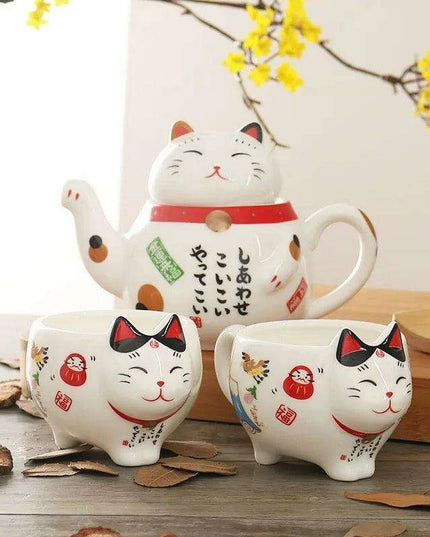 Charming Maneki Neko Porcelain Cat Tea Set with Plutus Teapot for Enchanting Tea Experiences