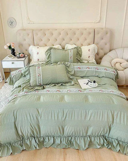 Elegant Seersucker Lace Ruffle Bedding Set