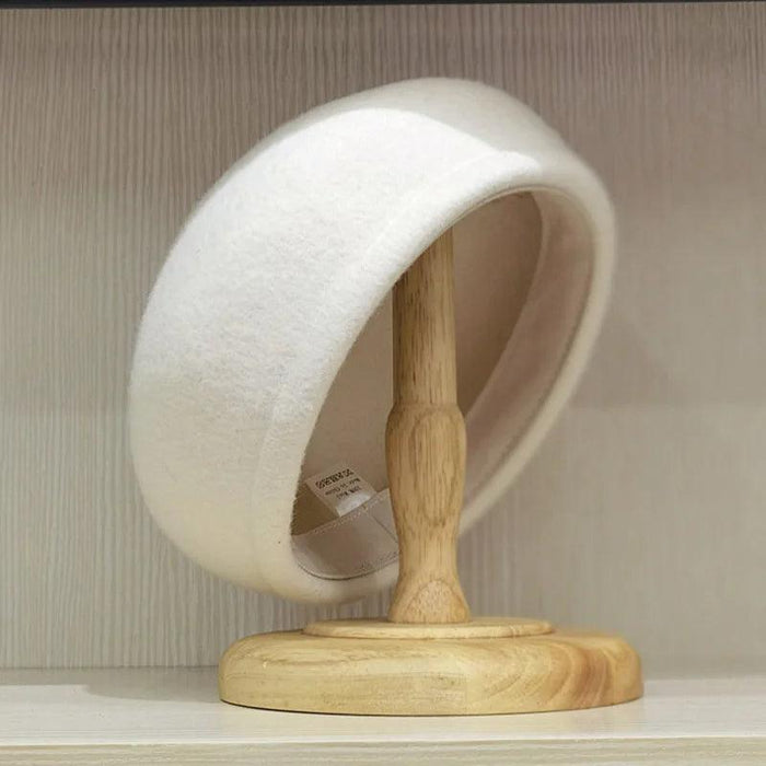 Elegant Gold-Accented Wool Beret Hat for Women - Timeless Pillbox Fascinator for Weddings and Special Occasions