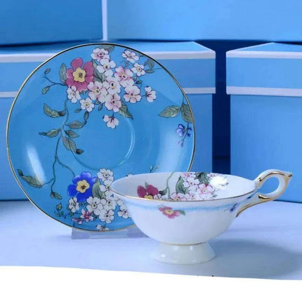 Exquisite Royal Bone China Tea and Coffee Set with 24K Gold Trim - Luxurious Elegant Drinkware Collection