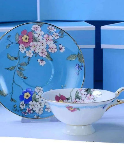 Exquisite Royal Bone China Tea and Coffee Set with 24K Gold Trim - Luxurious Elegant Drinkware Collection