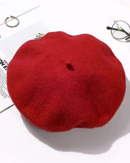 Chic French Wool Beret - A Touch of Timeless Elegance