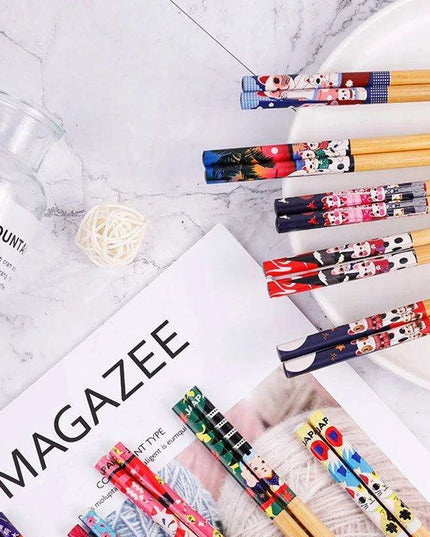 Eco-Friendly Bamboo Chopsticks Set - 5 Pairs for Sushi and Asian Delicacies