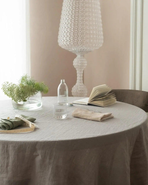 Elegant Natural Linen Dining Table Ensemble - Sophisticated Essential for Fine Dining