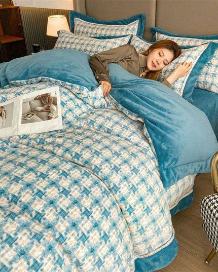 Cozy Winter Plush Coral Velvet 4-Piece Bedding Ensemble – Ultra Soft Flannel Duvet Cover, Quilt, and Sheet Set