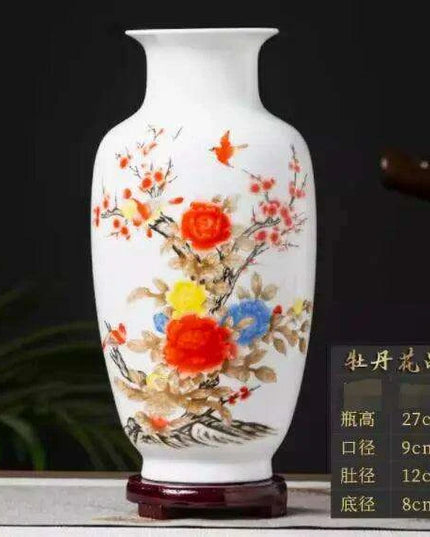 Antique Chinese Ceramic Vase with Intricate Animal Motif - Timeless Charm