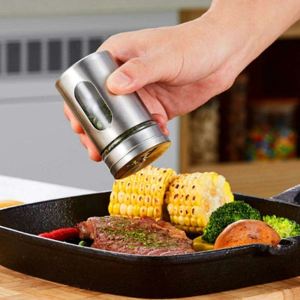 Seasoning on the Go: Portable Glass Salt Shaker for Instant Flavor Boost - Très Elite