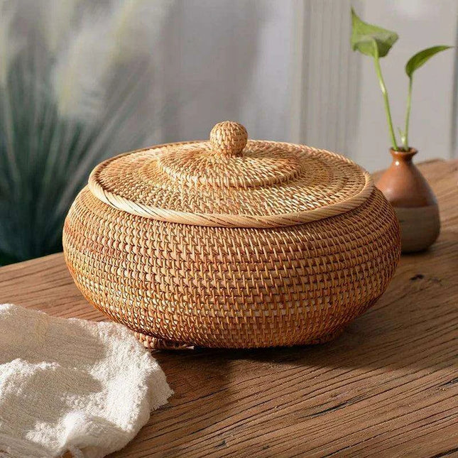 Elegant Handwoven Rattan Storage Chest - Stylish Organizer for Any Room