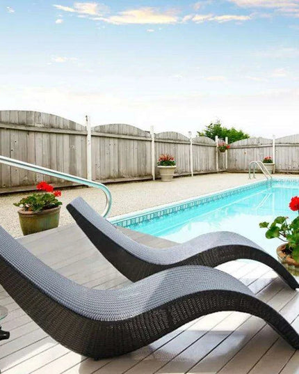 Premium Foldable Rattan Outdoor Sun Lounger for Ultimate Relaxation