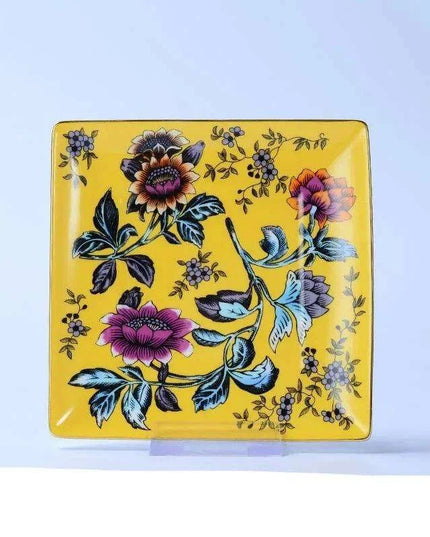 Exquisite Royal Bone China Tea and Coffee Set with 24K Gold Trim - Luxurious Elegant Drinkware Collection