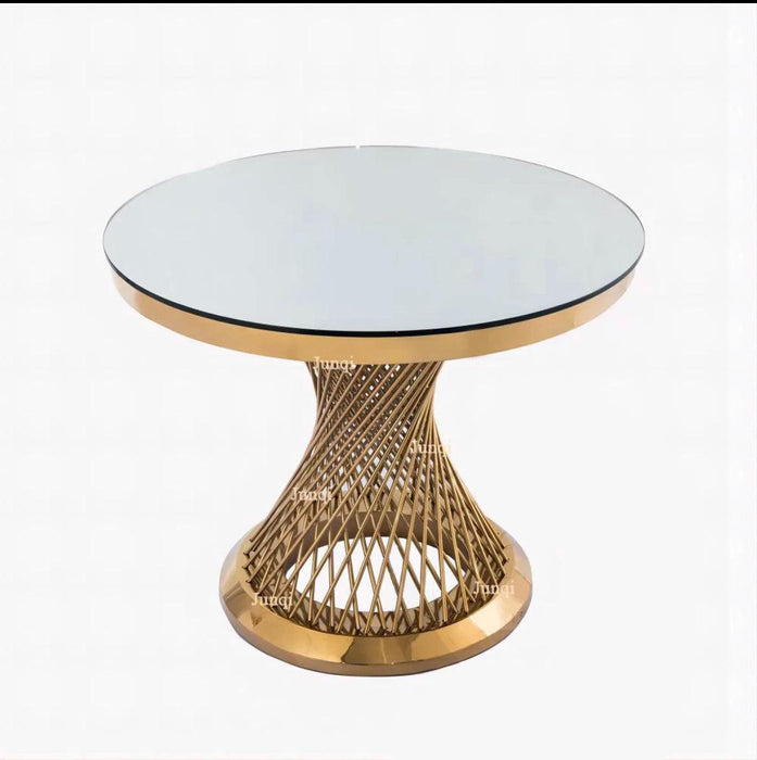Exquisite Golden Outdoor Wedding Table Ensemble with Stylish Stainless Steel Cake Stand