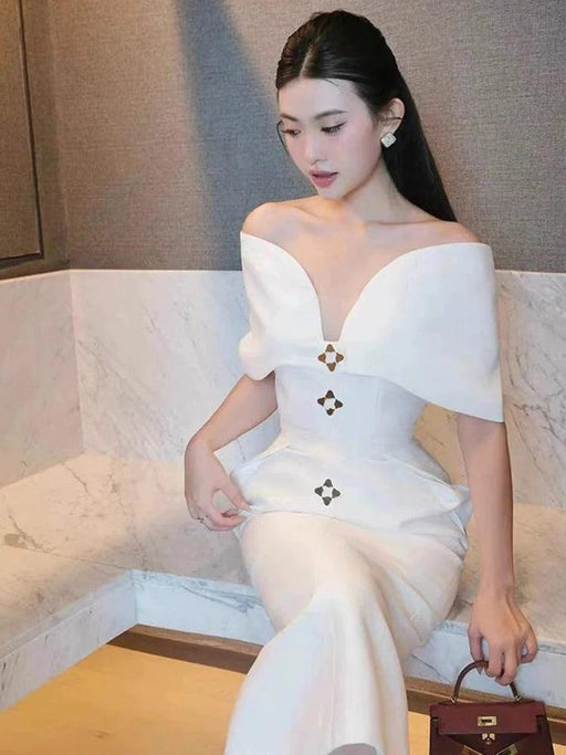 High-Waisted Evening Gown with Asymmetrical Neckline and Slit Detail