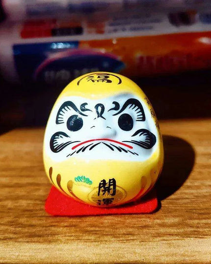 Charming Japanese Ceramic Lucky Cat Daruma Figurine for Home Decor and Gifting