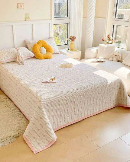 Chic Cotton Bedspreads for Double and Queen Size Beds - Cozy Princess-Inspired Covers for a Stylish Bedroom Retreat