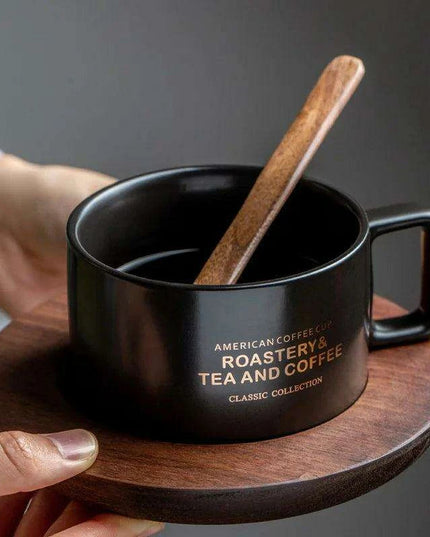 Classic American Elegance: Ceramic Coffee Mug Set with Walnut Holder and Gift Box