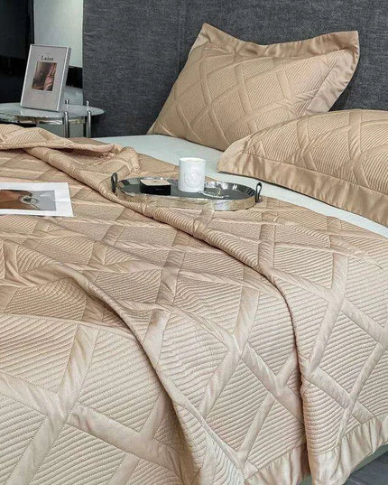 Luxurious Lightweight Tencel Summer Quilt Set with Pillowcases - Double Queen Size Bedspread