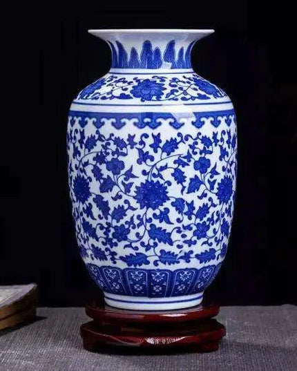 Antique Chinese Ceramic Vase with Intricate Animal Motif - Timeless Charm