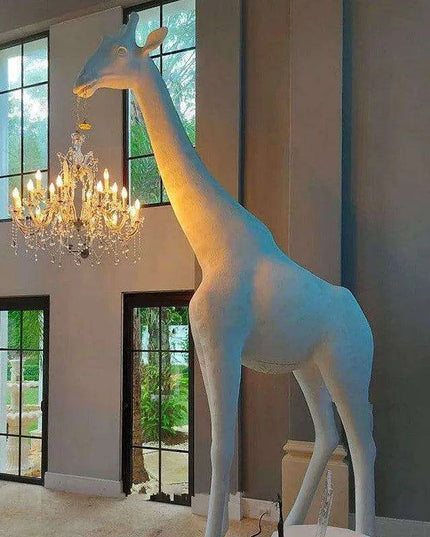 Elegant Giraffe Standing Lamp