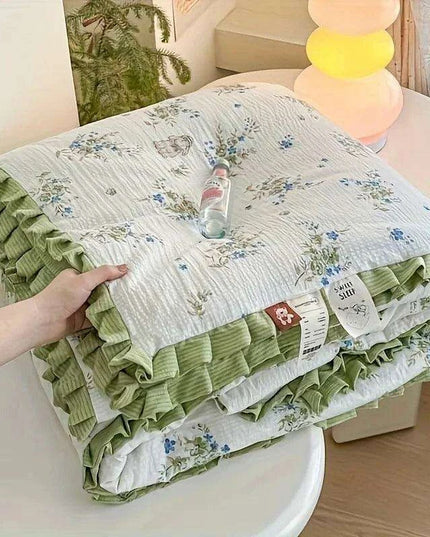 Lightweight Summer Chill Throw Blanket - Ideal for Warm Weather (Pillowcase Not Included)