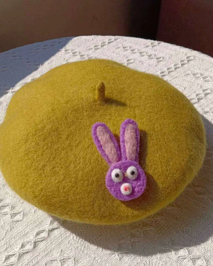 Charming Handcrafted Pumpkin Wool Beret with Leaf Embellishments for Fall and Winter Fashion