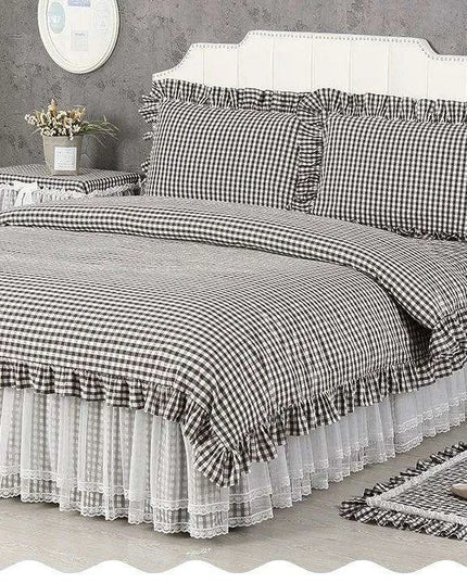 Polka Dot Cotton Luxurious 4-Piece Set with Ruffled Duvet Cover and Coordinated Bed Skirt