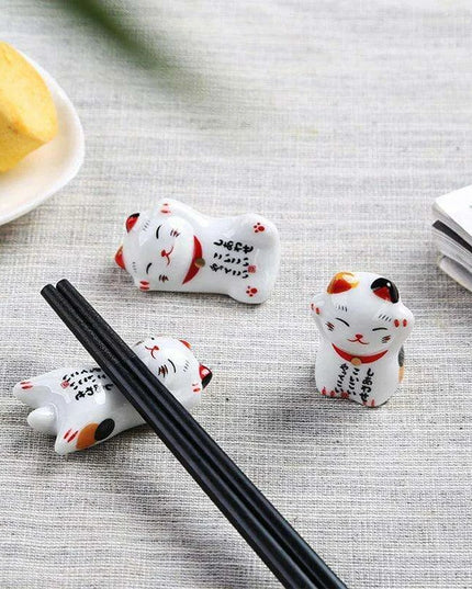 Whimsical Cat-Inspired Ceramic Chopstick Holder - Delightful Japanese Dining Accessory