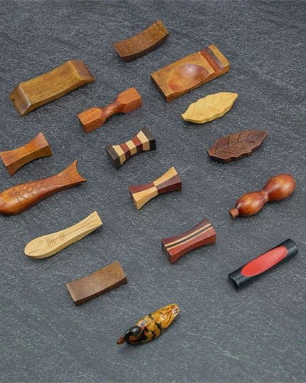 Eco-Friendly Japanese Wooden Chopstick Holder - Elegant Dining Accessory