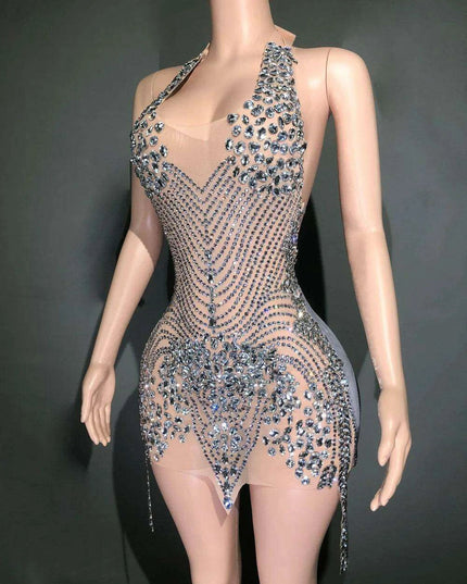 Radiant Rhinestone-Embellished Halter Neck Evening Gown with Opulent Mesh and Velvet Accents