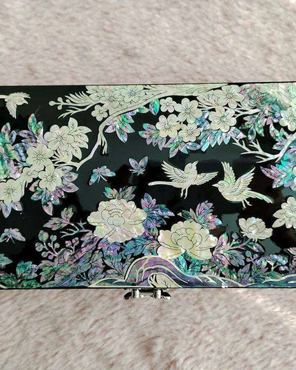 Exquisite Abalone Shell Jewelry Organizer - Handcrafted Mother of Pearl Keepsake Box for Timeless Treasures - Ideal for Gifting