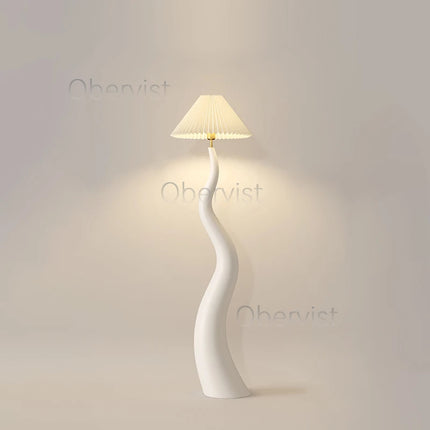 Pleated Floor Lamp — Minimalist Vertical Standing Light