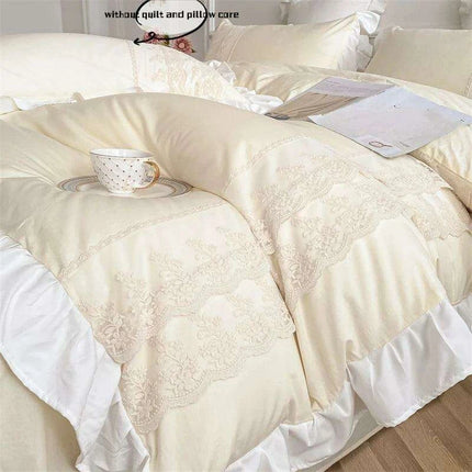 Elegant 3-Piece Lace Bedding Set with Pillowcases