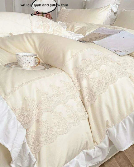 Elegant 3-Piece Lace Bedding Set with Pillowcases