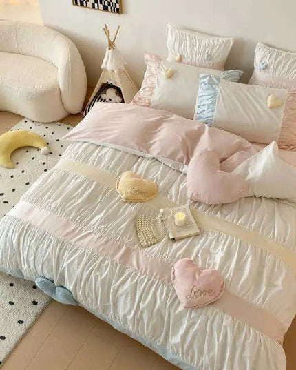 Adorable Heart-Shaped Washed Cotton Bedding Set - 4/5 Piece Duvet Cover, Sheet & Pillowcases for Girls